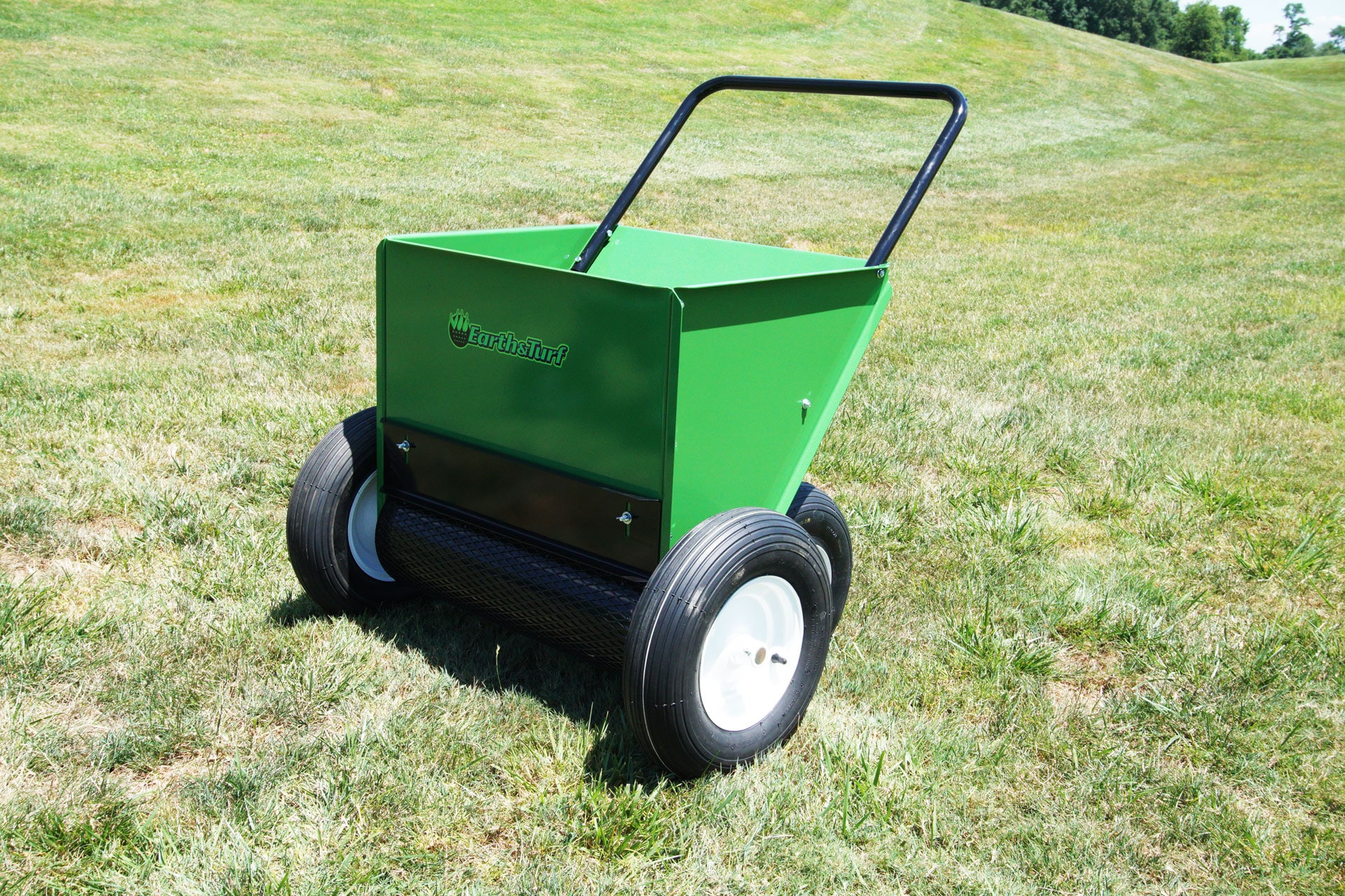 lawn drop spreader 3 cubic foot spreader